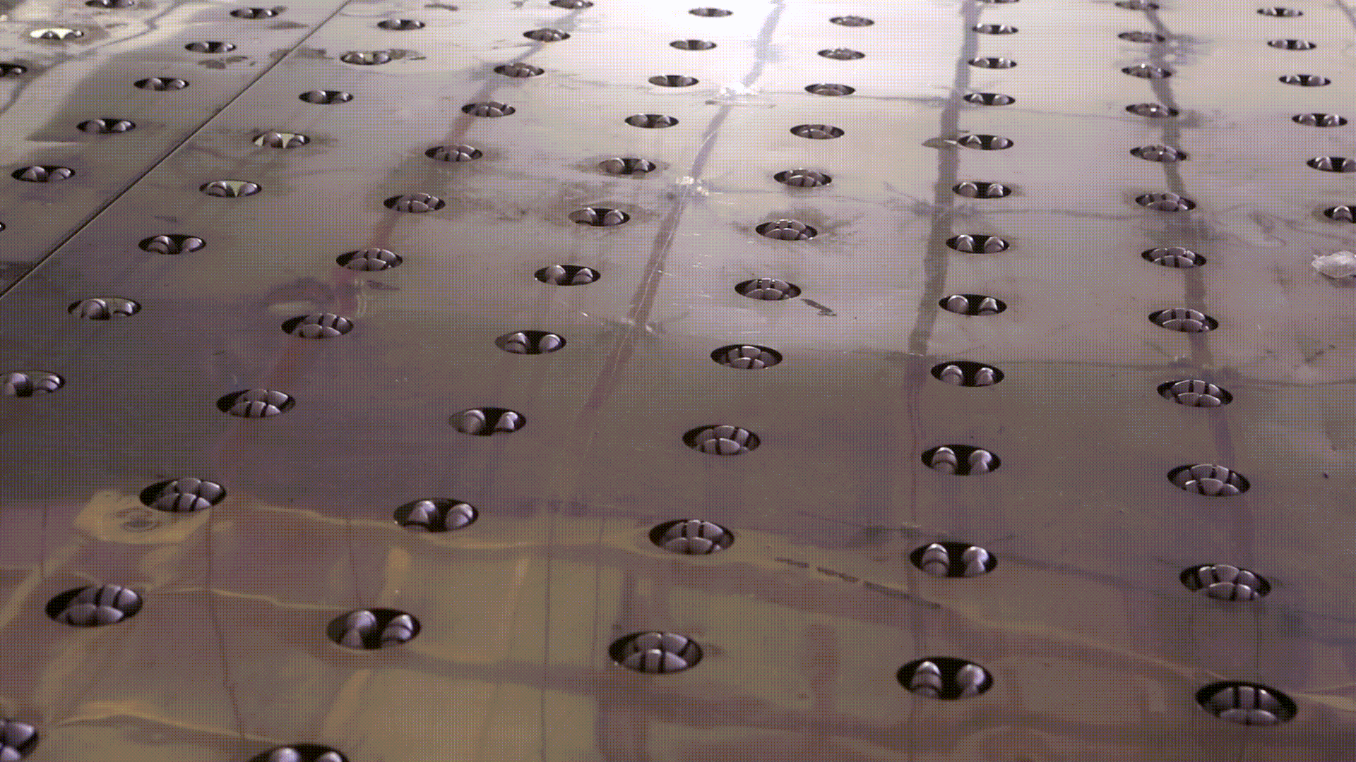 Kinetic carpet